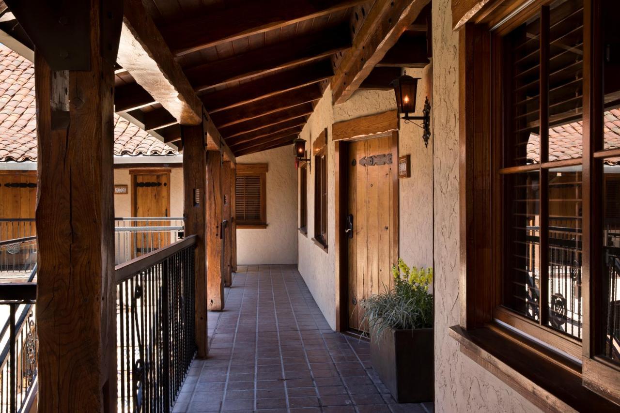 Rancho Caymus Inn Rutherford Extérieur photo